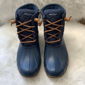 Like new Sperry Saltwater Quilted Duck Boot 8.5